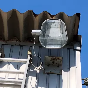 水銀ランプをLEDランプに交換　白井市のサムネイル